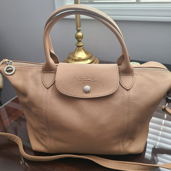 LONGCHAMP Highly Coveted Light Tan Le Pliage Bag - Picture 2 of 15
